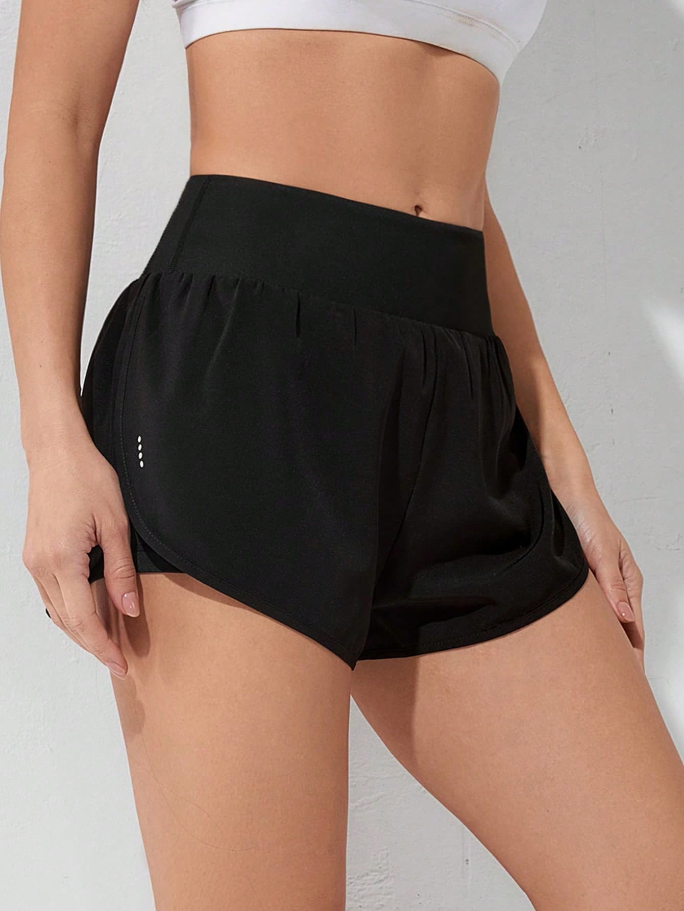 Inner Thigh Pocketed Shorts